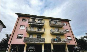 immobile appartamento all'asta in Via Giovanni Amendola, 42, 60033 Chiaravalle AN, Italia Chiaravalle, Ancona - 1