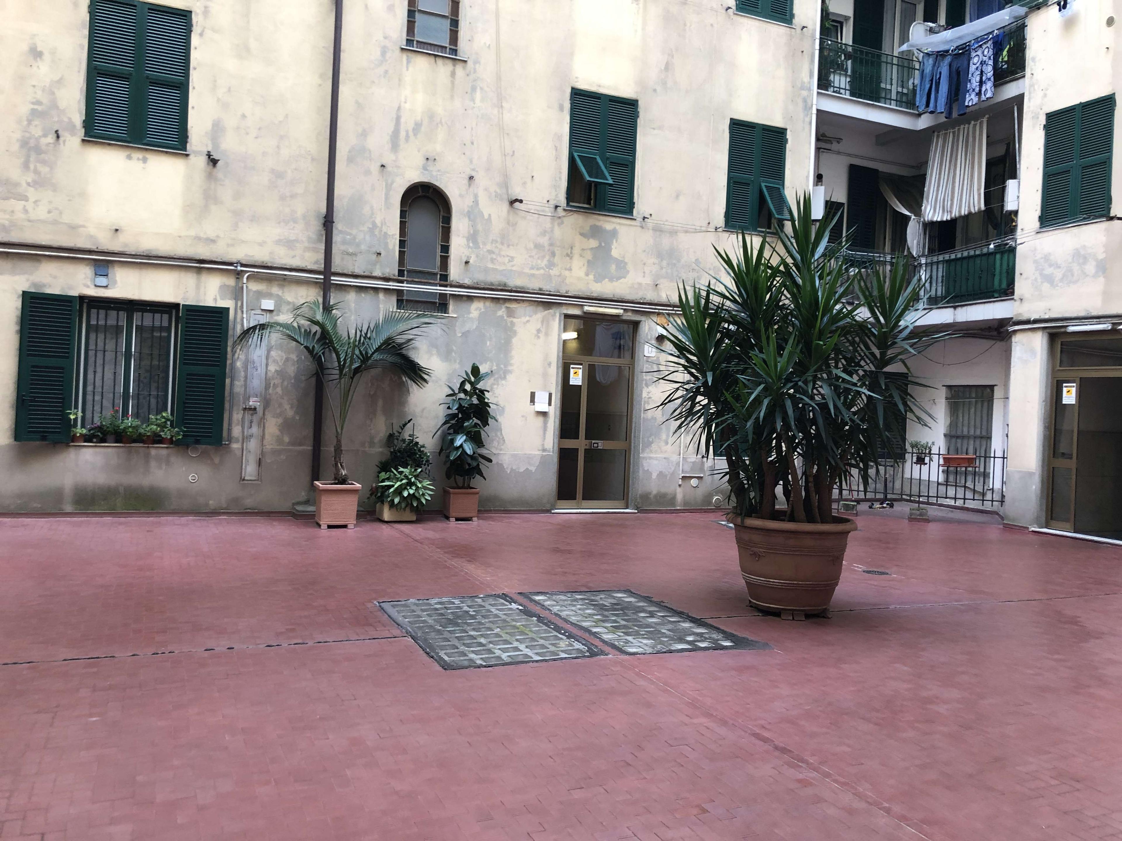 immobile appartamento all'asta in Corso Galliera 6 scala B interno 2 - 16142 Genova (GE) - 4
