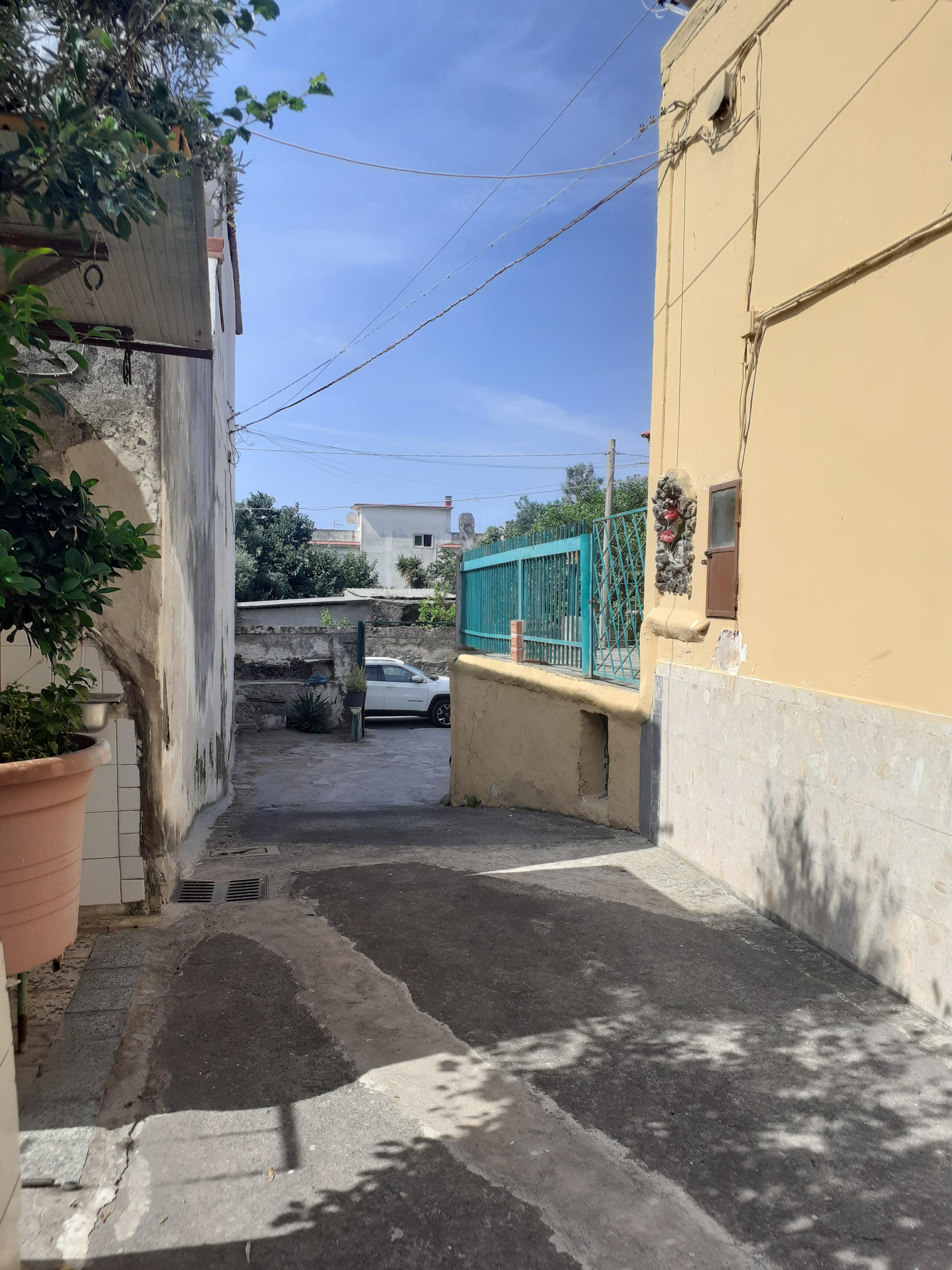 immobile appartamento all'asta in Via Santa Maria la Bruna, 5, 80059 Torre del Greco NA, Italia - 80059 (NA) - 1