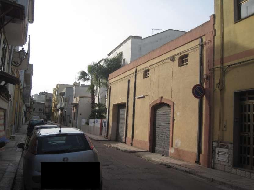 immobile garage all'asta in Via SS Rosario 39 e 41 - 72022 Latiano (BR) - 3