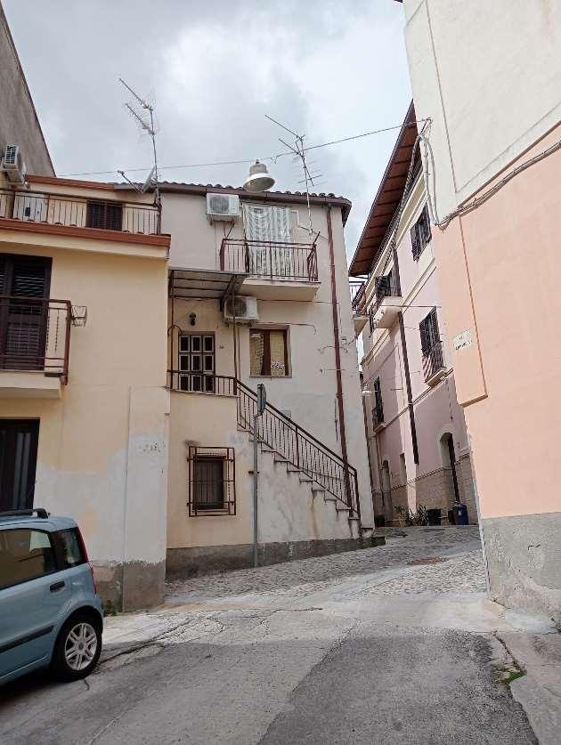 immobile appartamento all'asta in Via Mario Pagano 36 - 89042 Gioiosa Ionica (RC) - 2