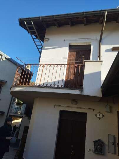 immobile appartamento all'asta in Via Fornazze, 7 - 21032 Caravate (VA) - 2