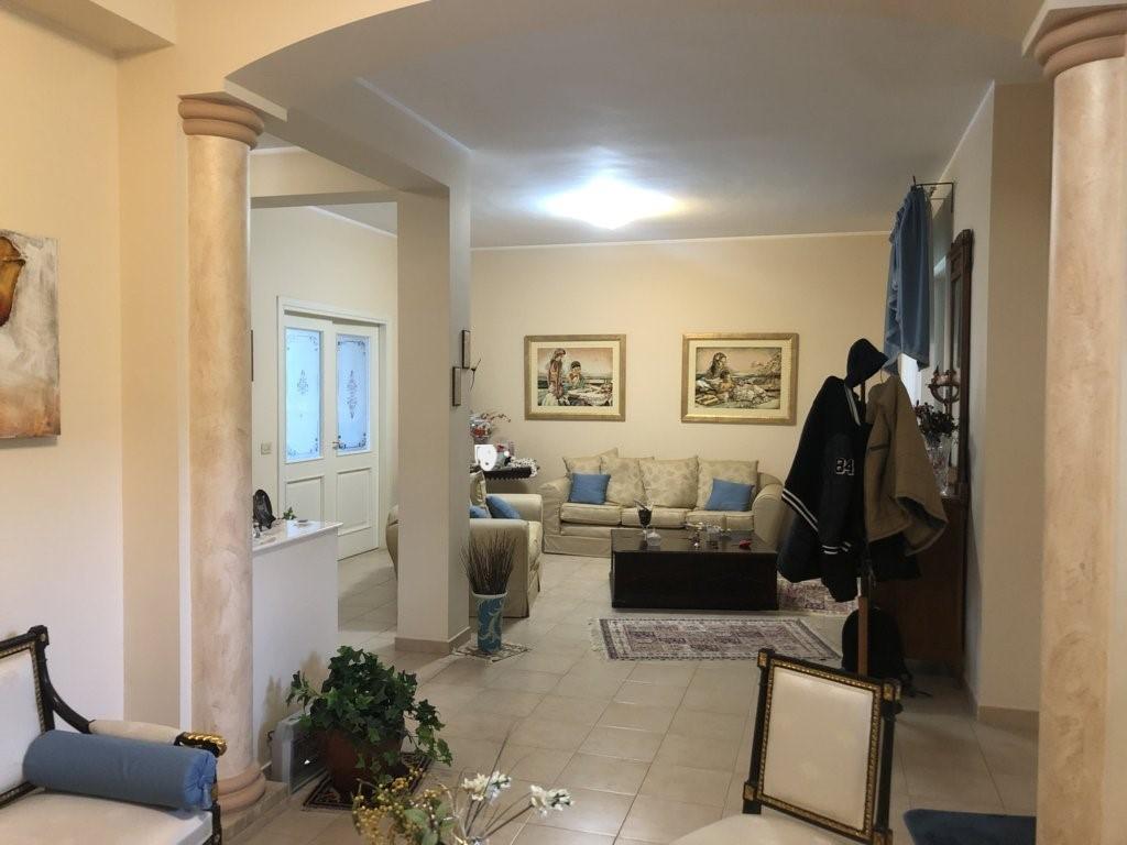 immobile villa all'asta in Via Eugenio Montale n 14 - 95014 Giarre (CT) - 1