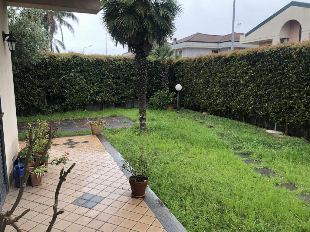 immobile villa all'asta in Via Eugenio Montale n 14 - 95014 Giarre (CT) - 2