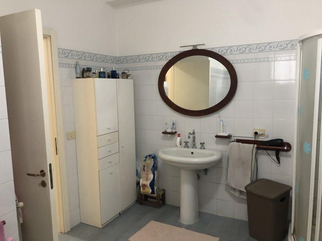 immobile villa all'asta in Via Eugenio Montale n 14 - 95014 Giarre (CT) - 3