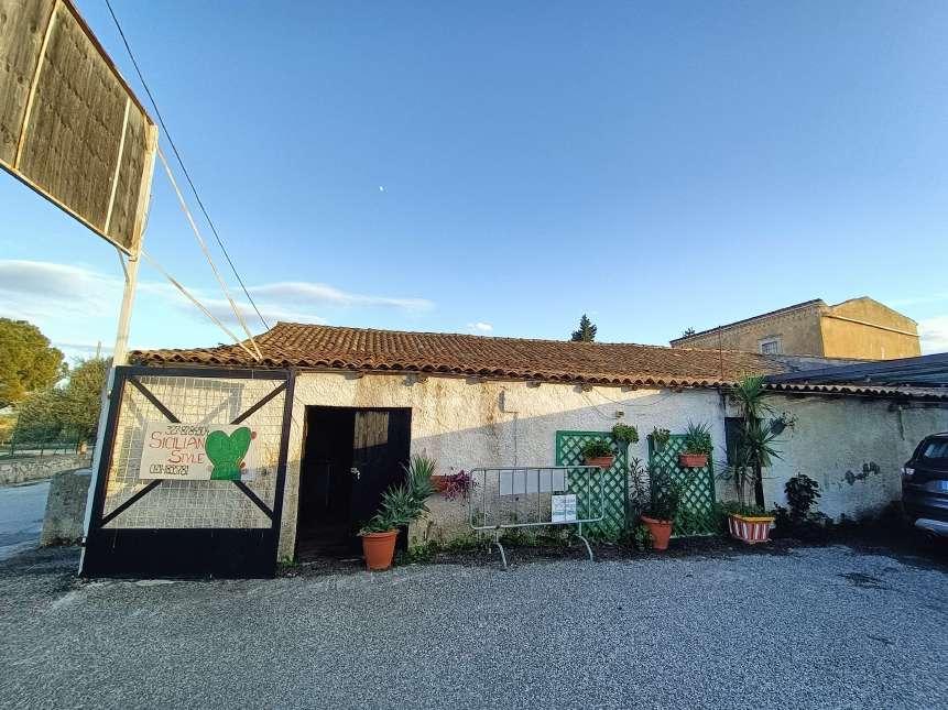 immobile rustico all'asta in Contrada Dammusi, 96100 Siracusa SR, Italia Siracusa, Siracusa - 2