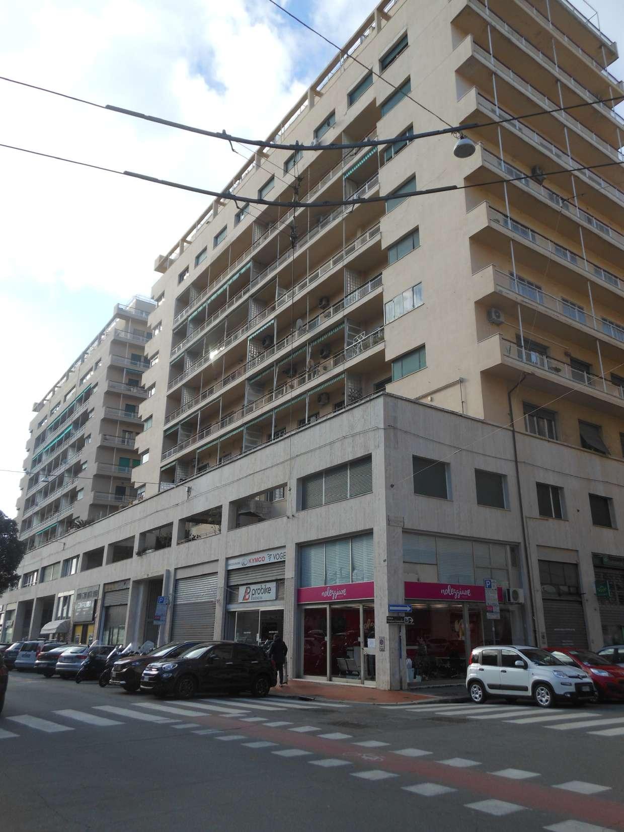 immobile ufficio all'asta in Via Rimassa, edificio 49, scala DX, interno 2, piano 1 - 16129 Genova (GE) - 2