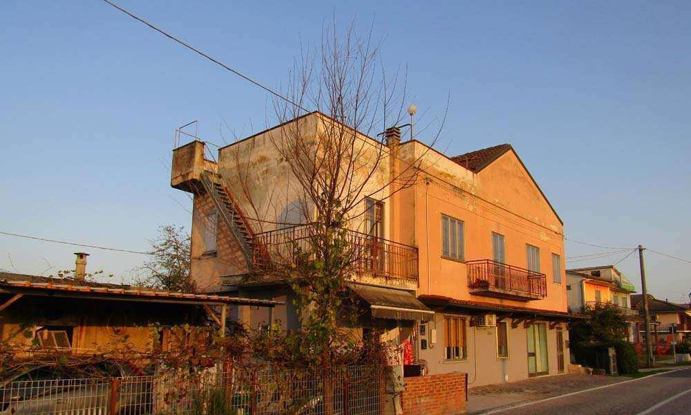 immobile appartamento all'asta in Bonferraro, Via Moratica n 12 - 37060 Sorgà (VR) - 2