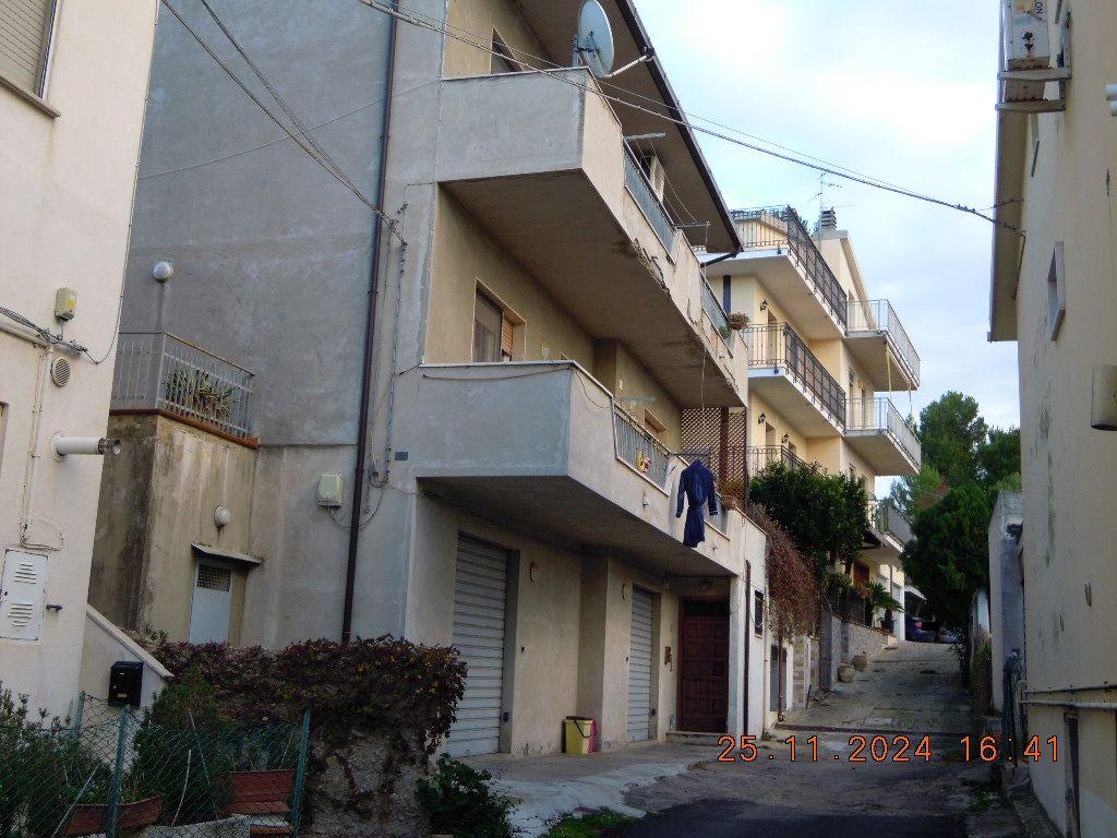 immobile appartamento all'asta in Largo Medaglie D'Oro, 5, 65010 Spoltore PE, Italia Spoltore, Pescara - 1