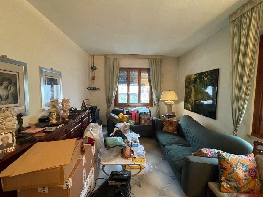 immobile appartamento all'asta in Via Alfieri 12 - 50053 Empoli, Firenze - 4