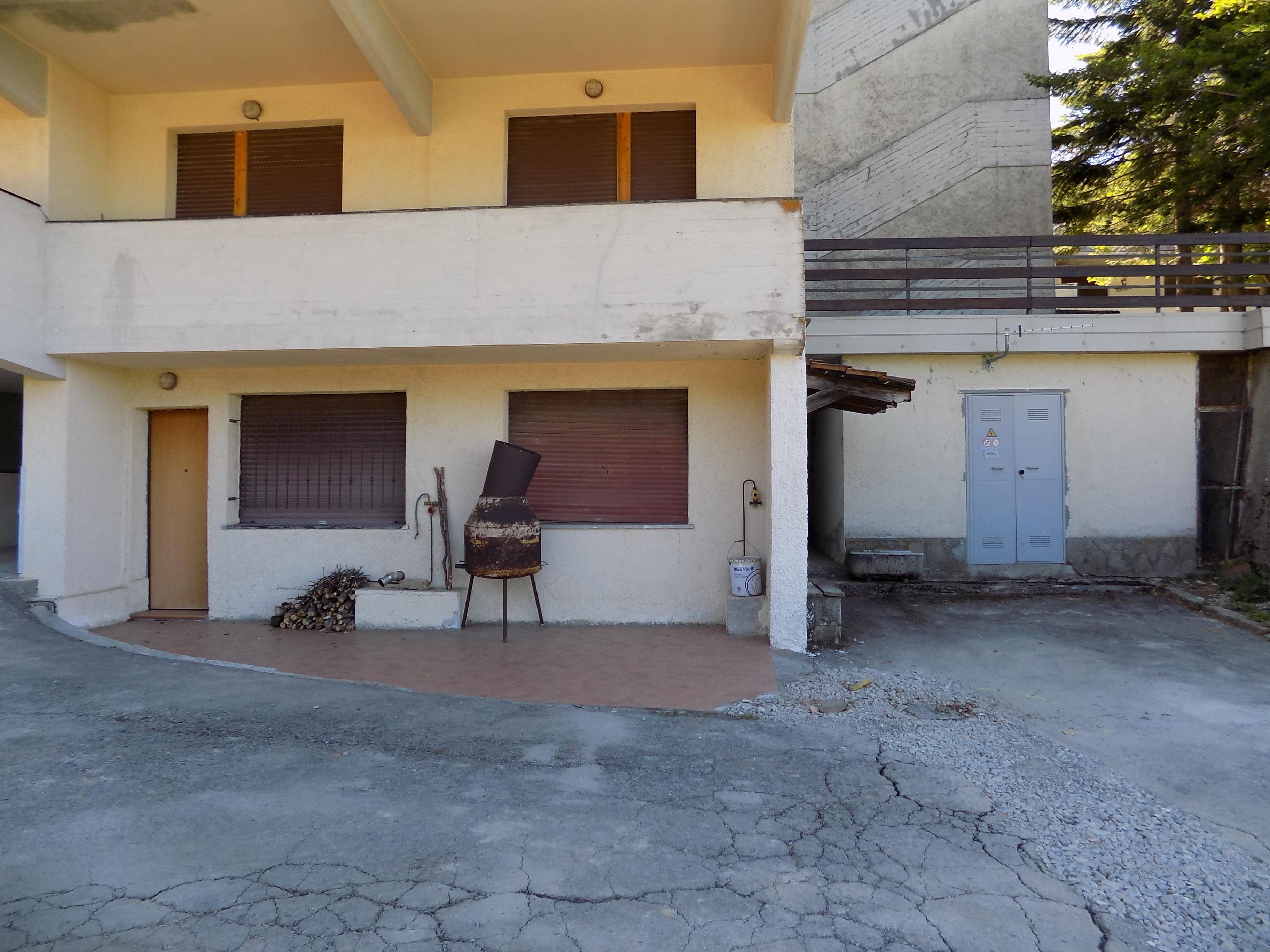 immobile appartamento all'asta in Via Provinciale Ventasso - 42032 Ventasso (RE) - 2
