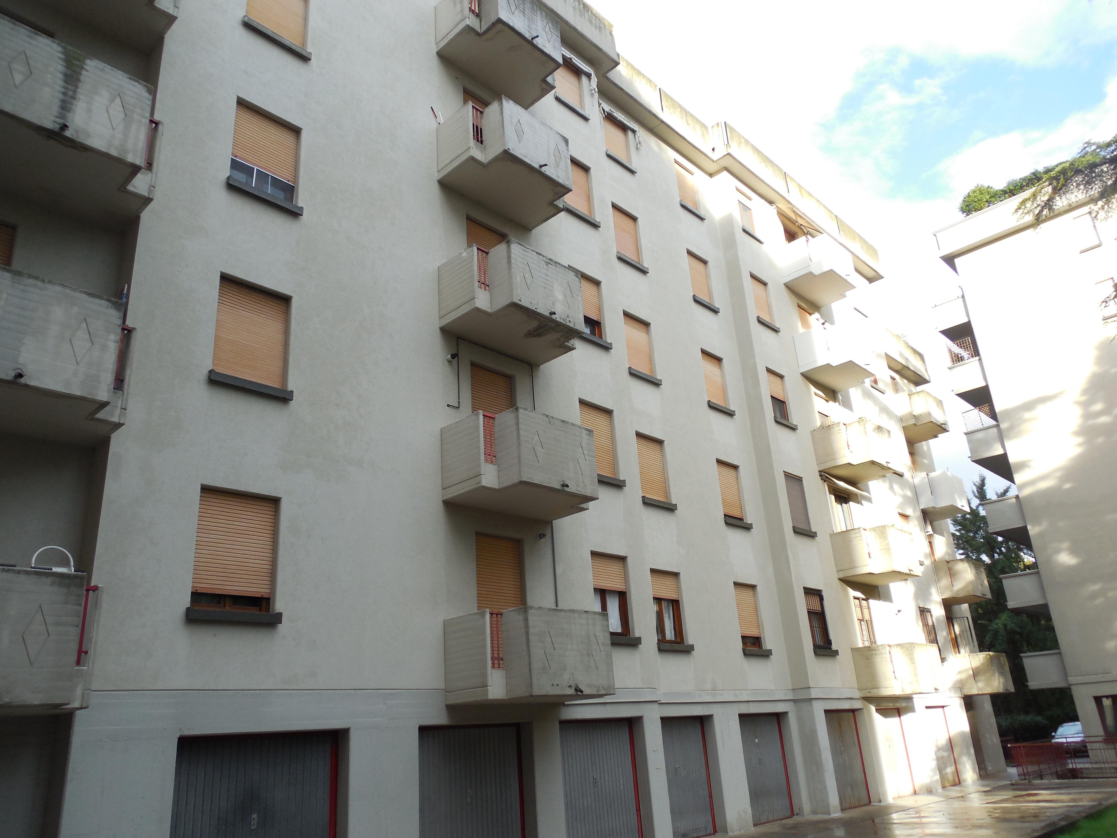 immobile appartamento all'asta in Via Adelina Patti, 3-5 - 42122 Reggio nell'Emilia (RE) - 4