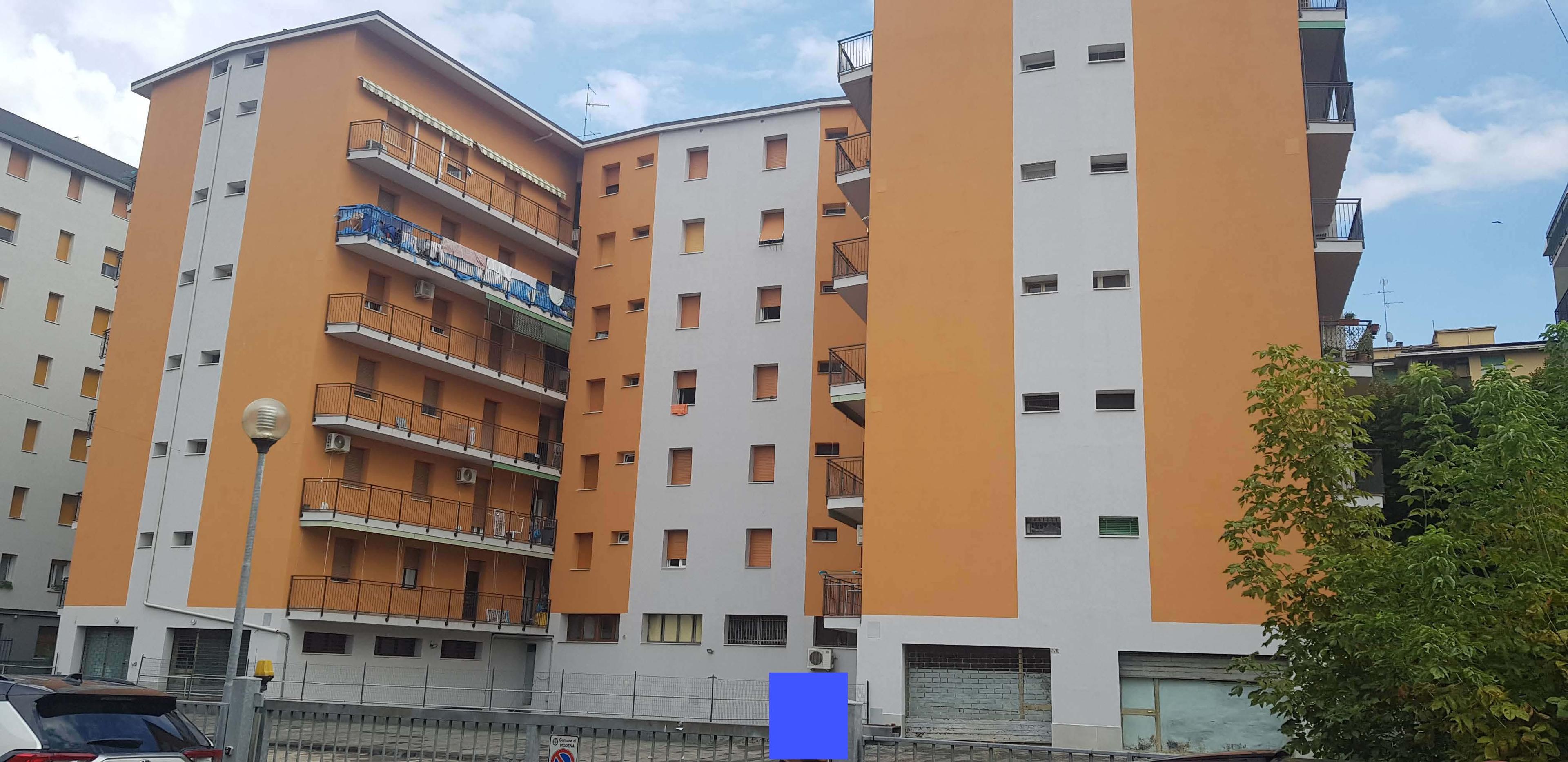 immobile appartamento all'asta in viale Antonio Gramsci n 243 - 41122 Modena (MO) - 1