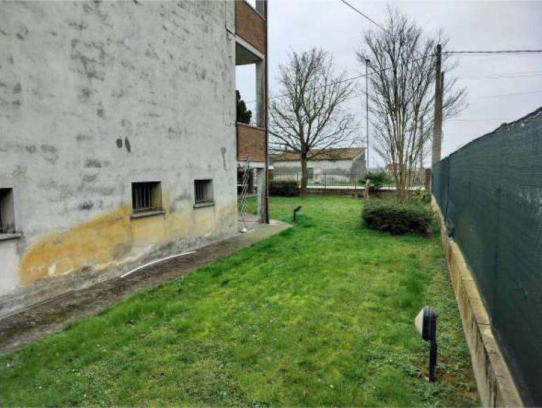 immobile appartamento all'asta in Via Stradona, 849 - 35040 Merlara (PD) - 3