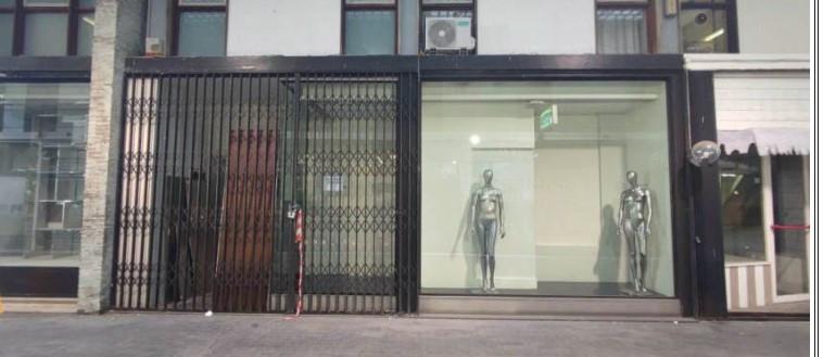 immobile negozio all'asta in Viale Democrazia, 4-6 - 54100 Massa (MS) - 1