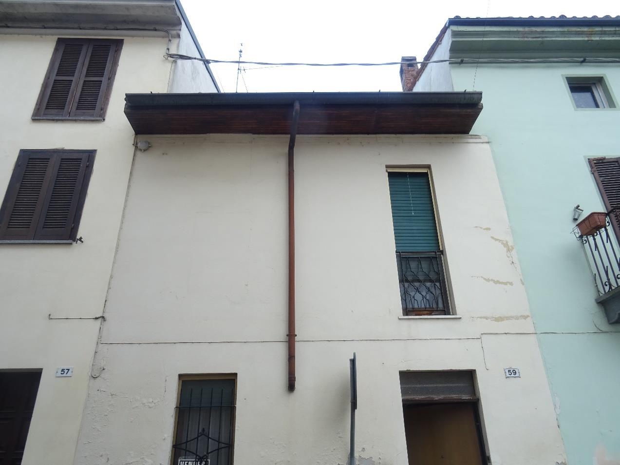 immobile appartamento all'asta in Via Amadeo D'Aosta 59 - 27020 Sartirana Lomellina (PV) - 1