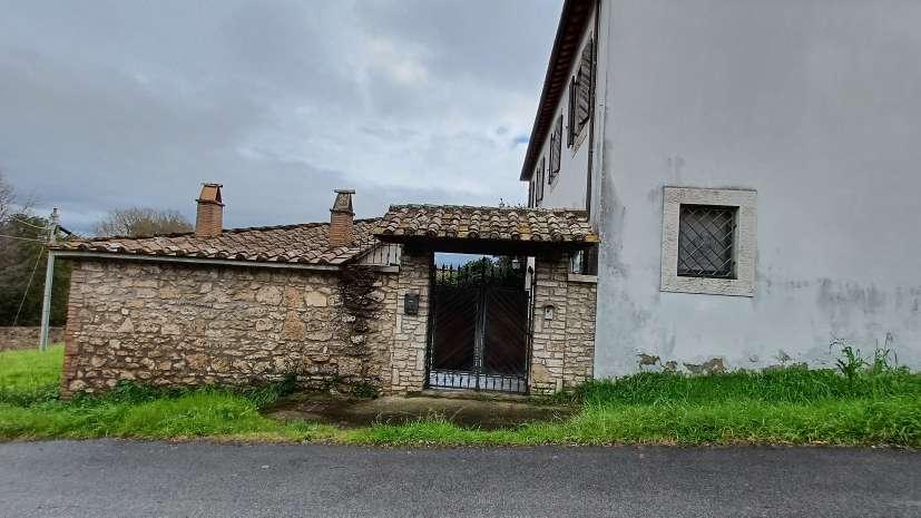 immobile villa all'asta in Via le Grazie, 01028 Orte VT, Italia Orte, Viterbo - 1