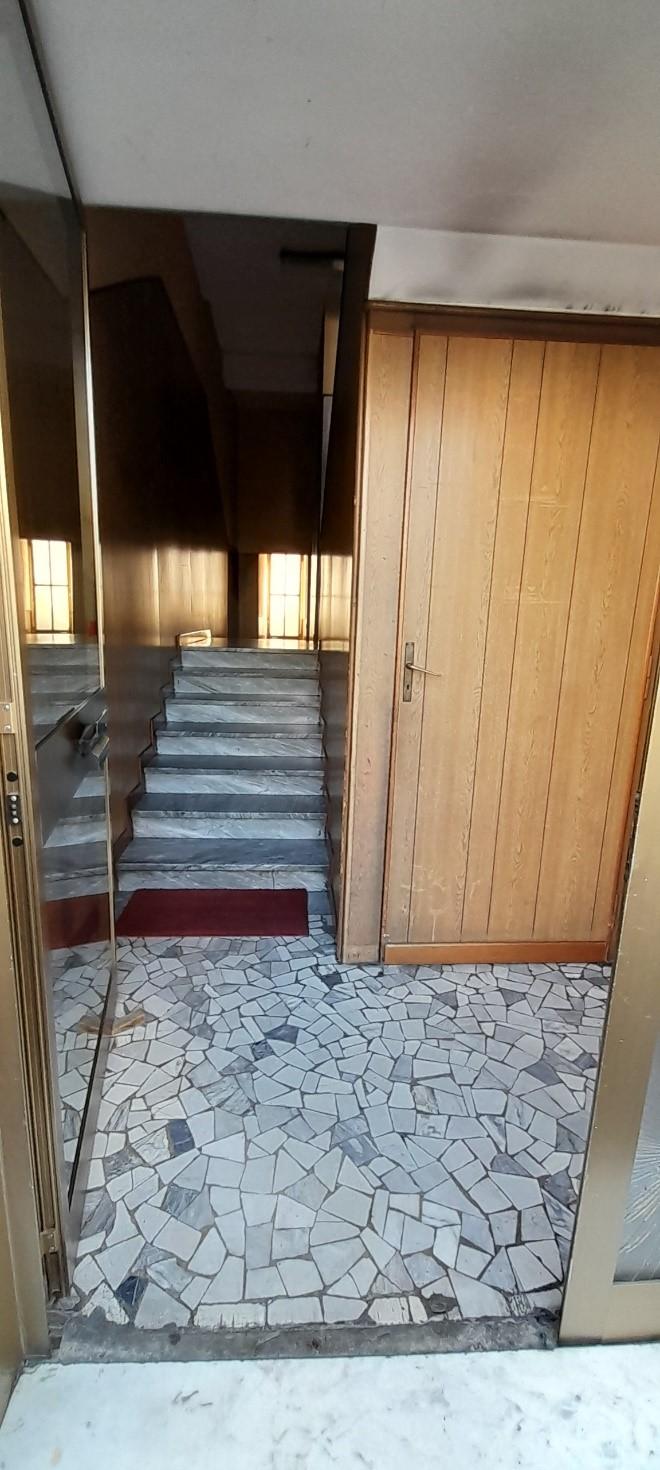 immobile appartamento all'asta in Via Valentino Carrera 61 - 10146 Torino (TO) - 3