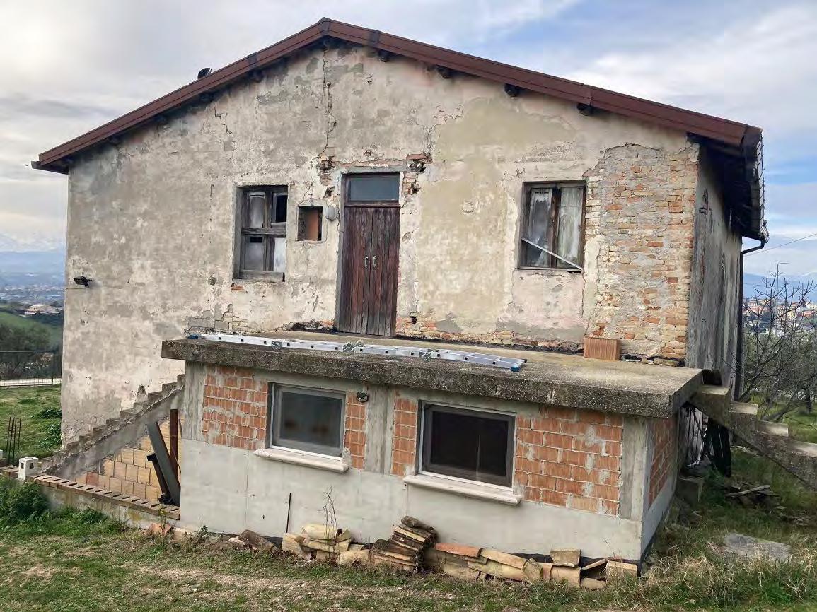 immobile terreno all'asta in Contrada Casette, 64010 Ancarano TE, Italia Ancarano, Teramo - 1