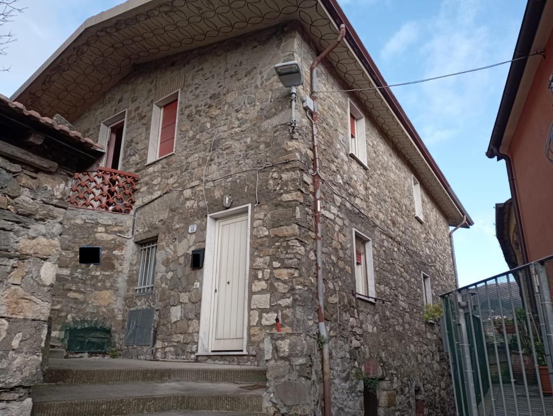 immobile appartamento all'asta in Frazione Falcinello, via Castello 45 - 19038 Sarzana (SP) - 2