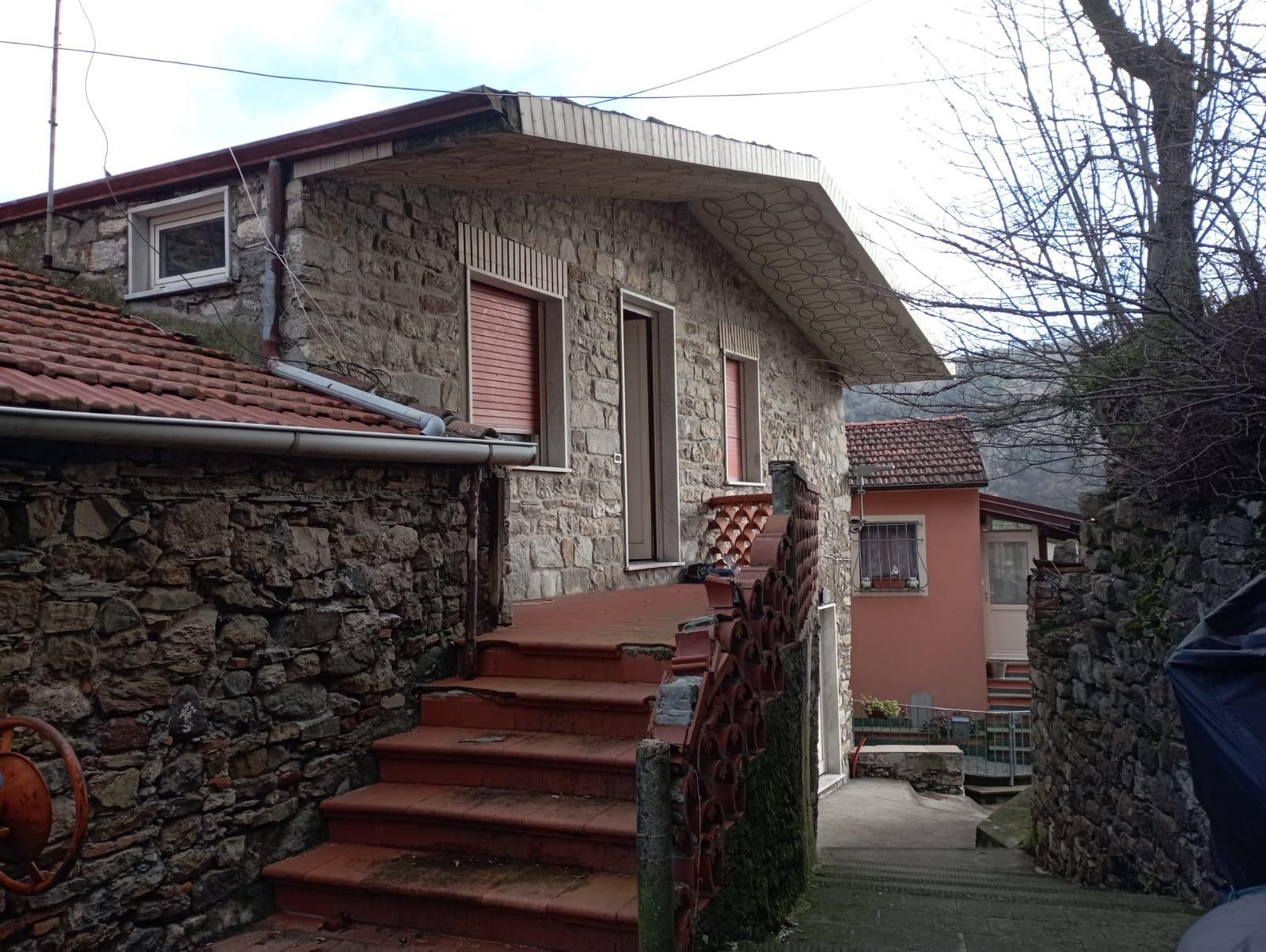 immobile appartamento all'asta in Frazione Falcinello, via Castello 45 - 19038 Sarzana (SP) - 3