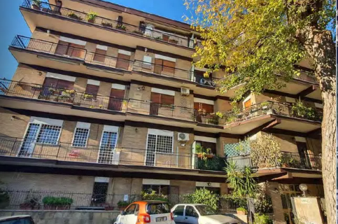 immobile appartamento all'asta in Via Fonte dell'Amore, 00189 Roma RM, Italia Roma, Roma - 1