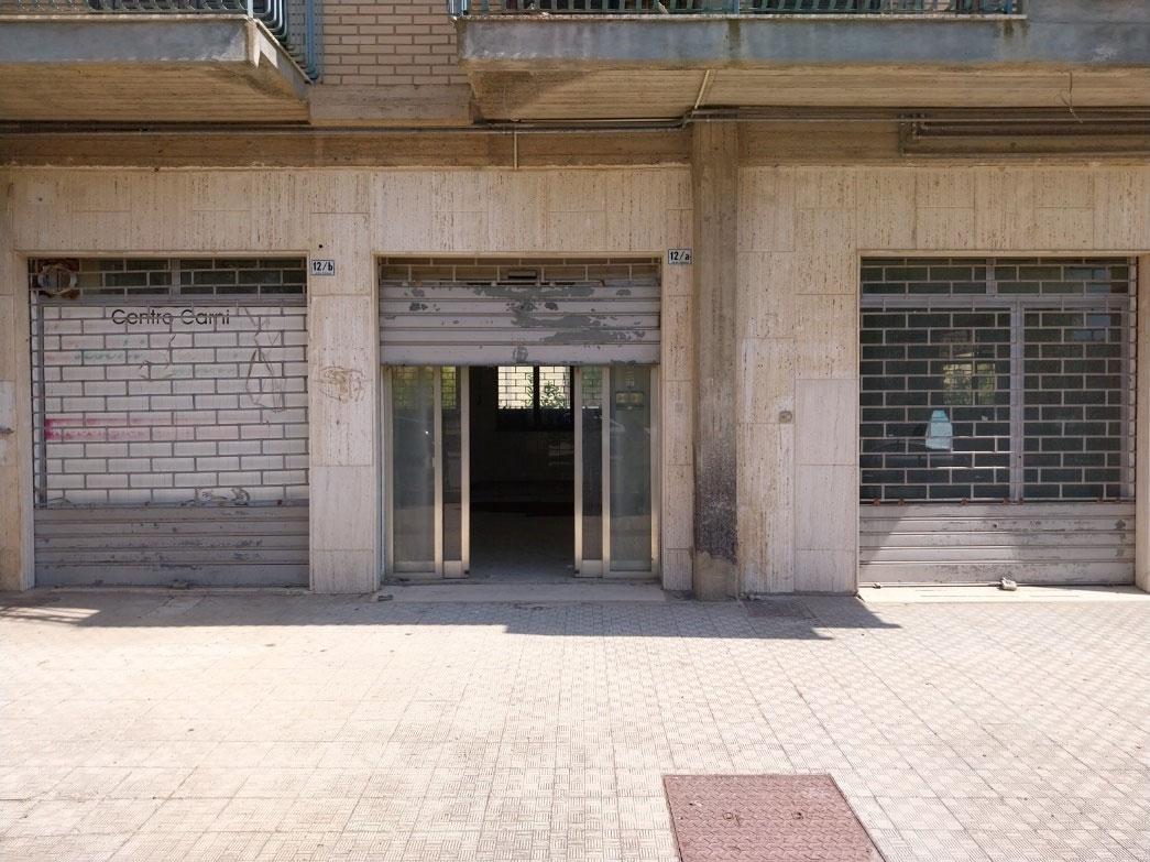 immobile negozio all'asta in Via Tenente Cataldo, 12, 12a, 12b, 95041 Caltagirone CT, Italia Caltagirone, Catania - 1