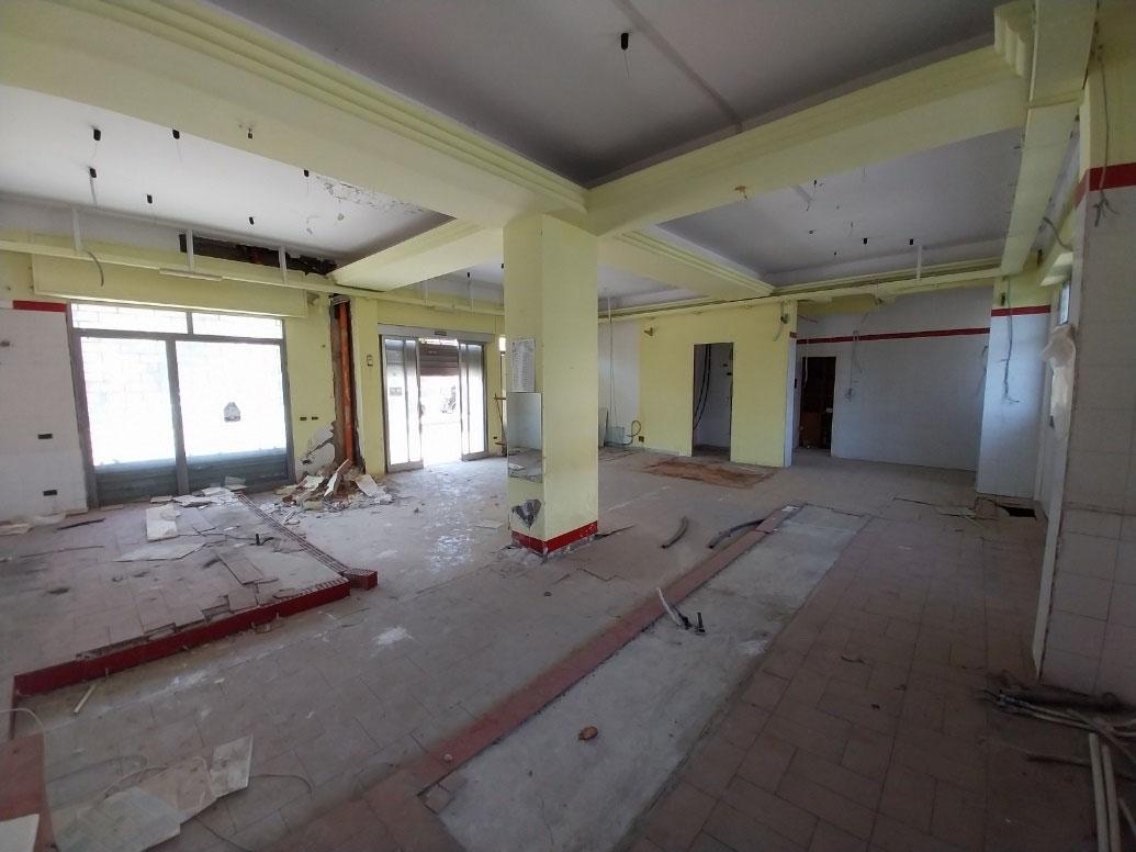 immobile negozio all'asta in Via Tenente Cataldo, 12, 12a, 12b, 95041 Caltagirone CT, Italia Caltagirone, Catania - 4
