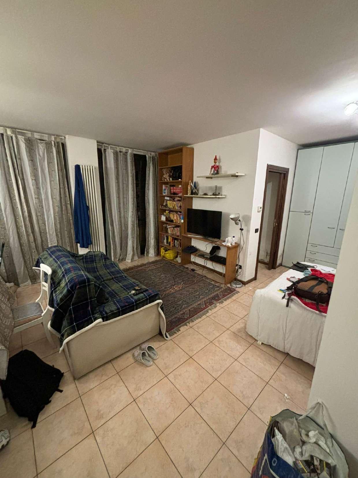 immobile appartamento all'asta in Via G da Verrazzano, 66, 24047 Treviglio BG, Italia Treviglio, Bergamo - 2