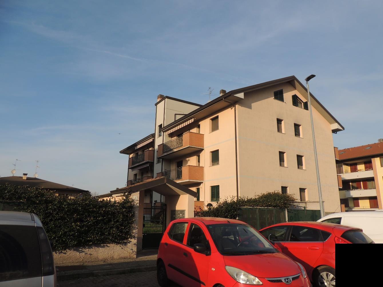 immobile appartamento all'asta in Via Papa Giovanni Paolo II, 5, 27015 Landriano PV, Italia Landriano, Pavia - 1