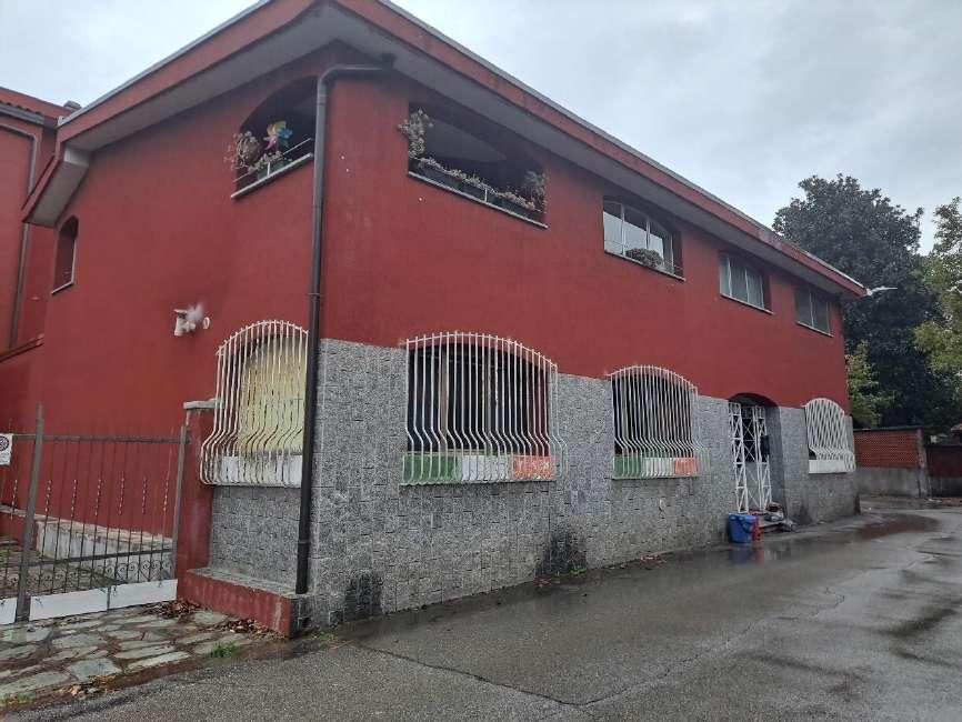 immobile appartamento all'asta in Via Colombo 3 - 21038 Leggiuno (VA) - 4