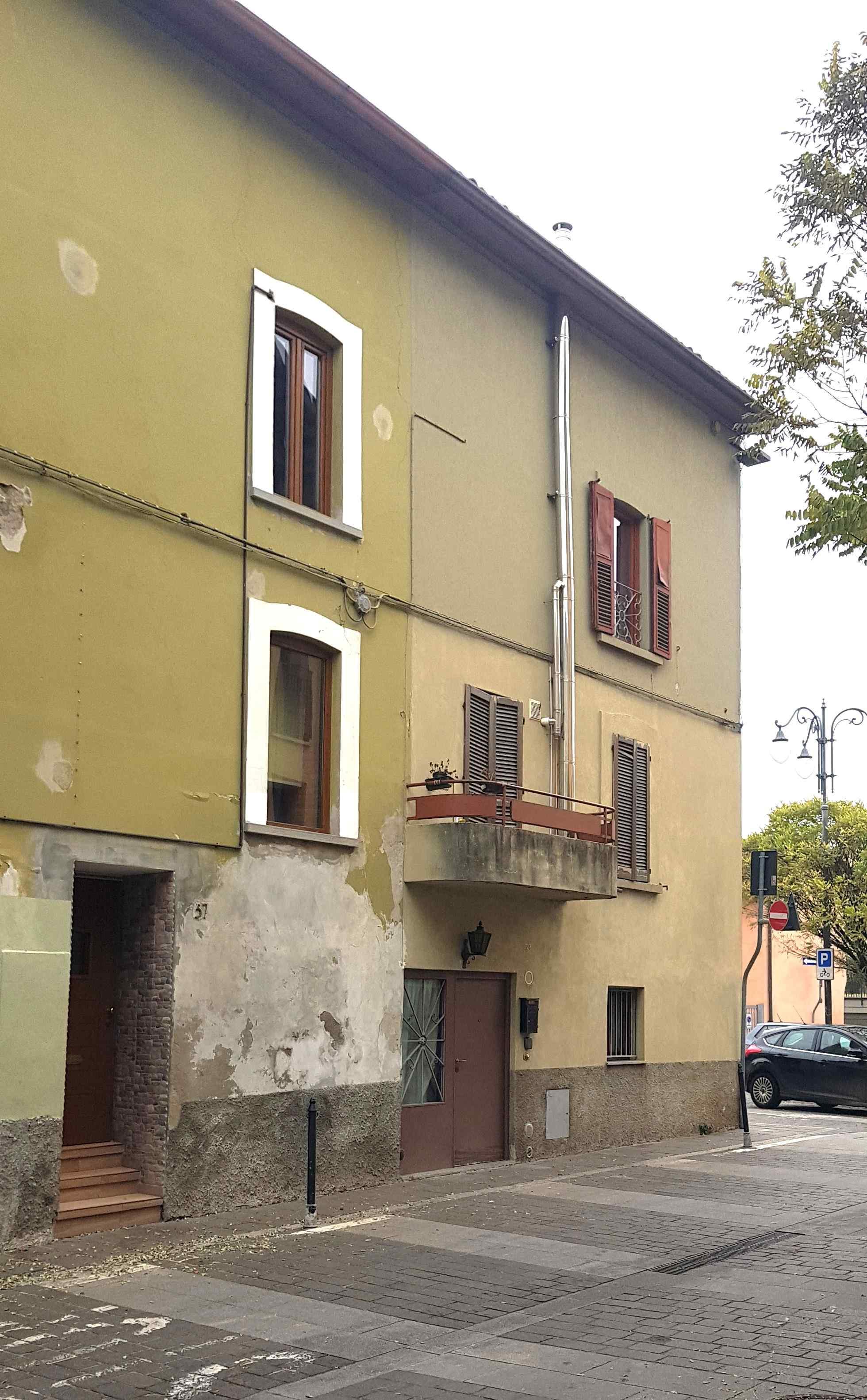 immobile appartamento all'asta in Via San Pietro n59 - 24022 Alzano Lombardo (BG) - 1
