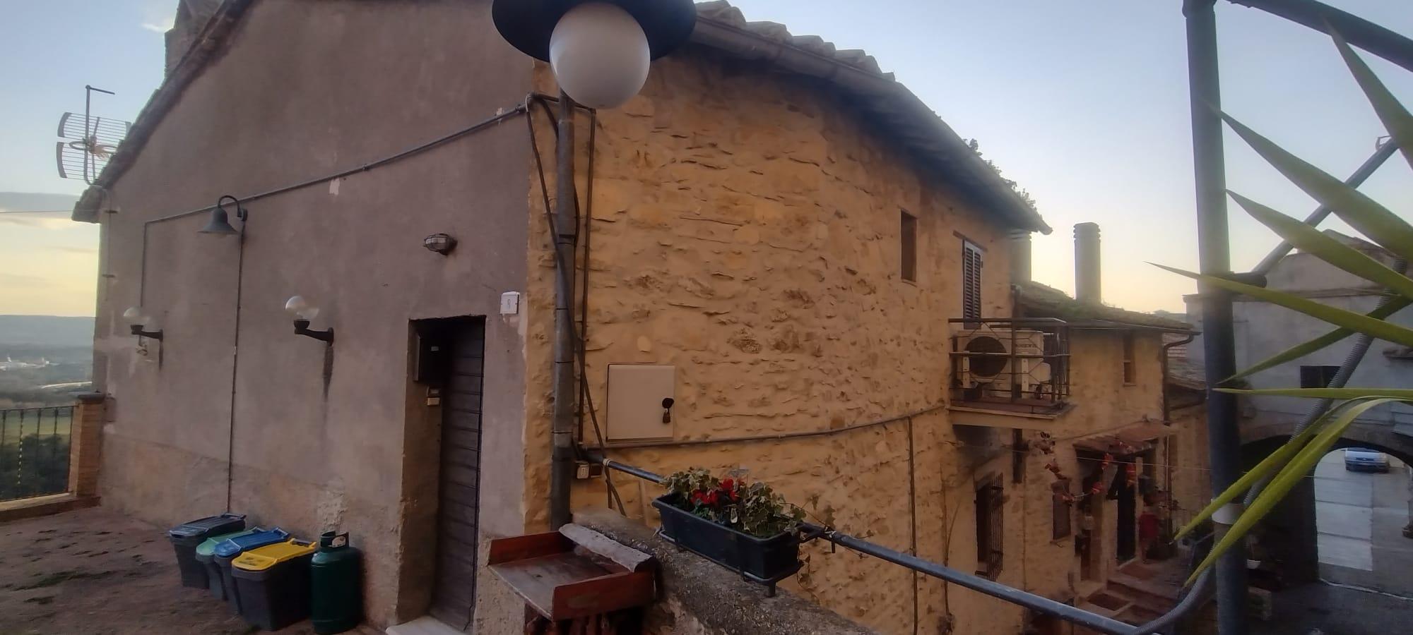 immobile appartamento all'asta in Via degli Archi, 8, 05035 Montoro TR, Italia - 05035 Narni (TR) - 1