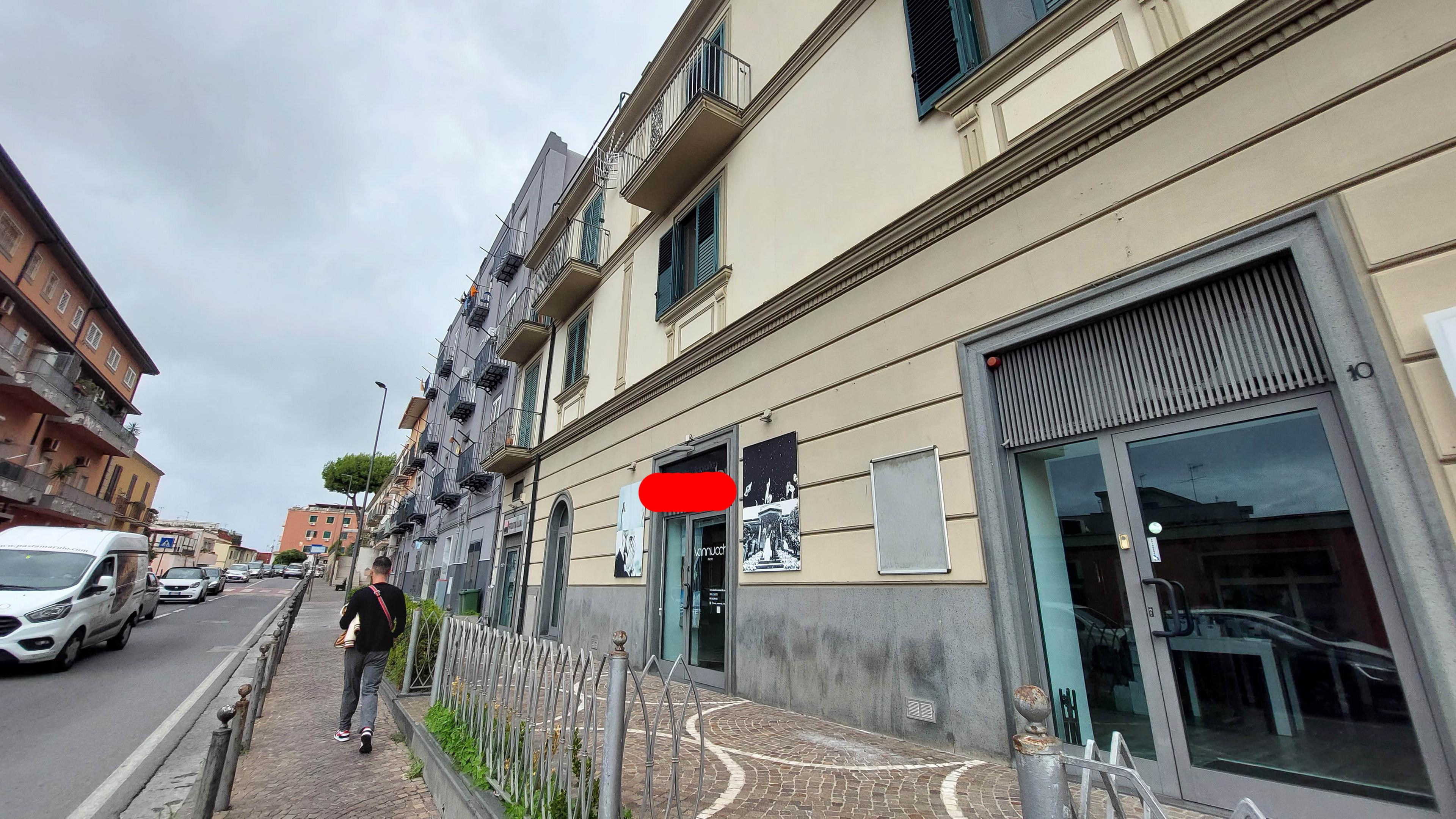 immobile negozio all'asta in Via Alfonso Artiaco, 12, 80078 Pozzuoli NA, Italia Pozzuoli, Napoli - 1