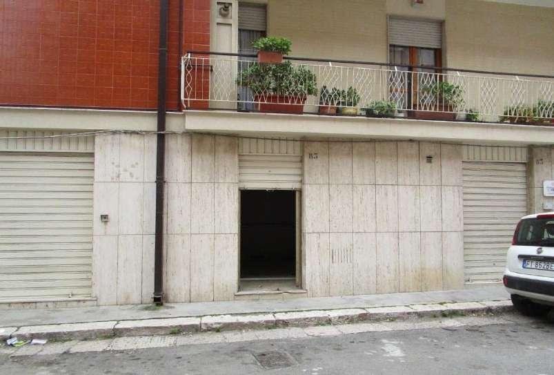 immobile negozio all'asta in via Gen Vincenzo Colangelo n 40/B - 71016 San Severo (FG) - 2