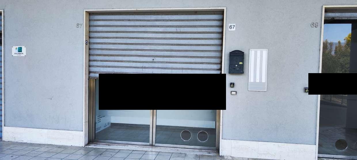 immobile attivita commerciale all'asta in Via ISLANDA 67/69 - 72100 Brindisi (BR) - 1