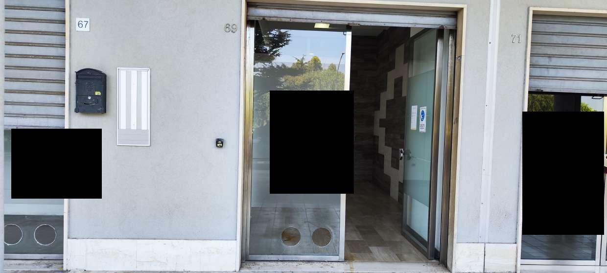 immobile attivita commerciale all'asta in Via ISLANDA 67/69 - 72100 Brindisi (BR) - 2