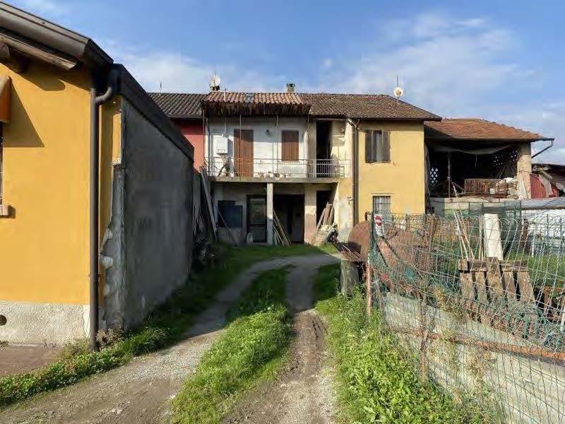 immobile appartamento all'asta in Via Calvenzano, 49, 24047 Treviglio BG, Italia Treviglio, Bergamo - 1