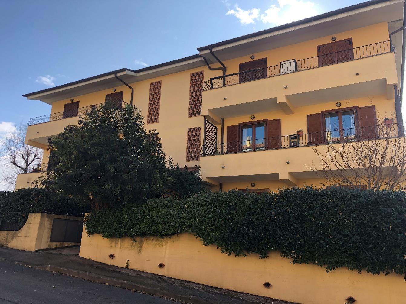 immobile appartamento all'asta in Via I Trovajoli, 10 - 05029 San Gemini (TR) - 3