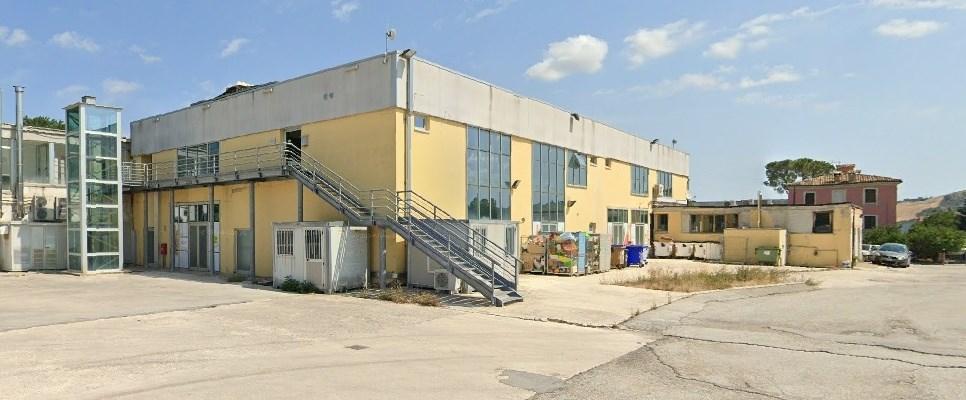 immobile ufficio all'asta in Via Ferrante Ferranti 4 - 62027 San Severino Marche (MC) - 3