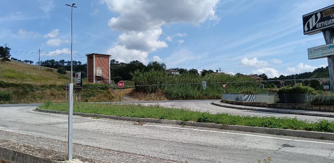 immobile ufficio all'asta in Via Ferrante Ferranti 4 - 62027 San Severino Marche (MC) - 4