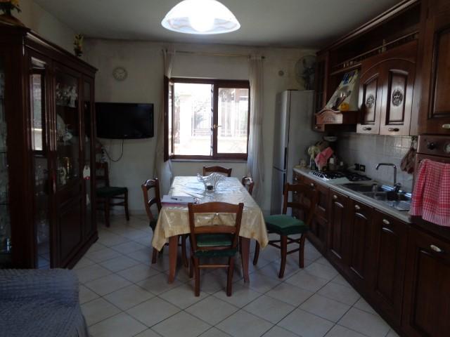 immobile appartamento all'asta in VICO II DI VIA ROMA N 2 - 81030 Villa di Briano (CE) - 1
