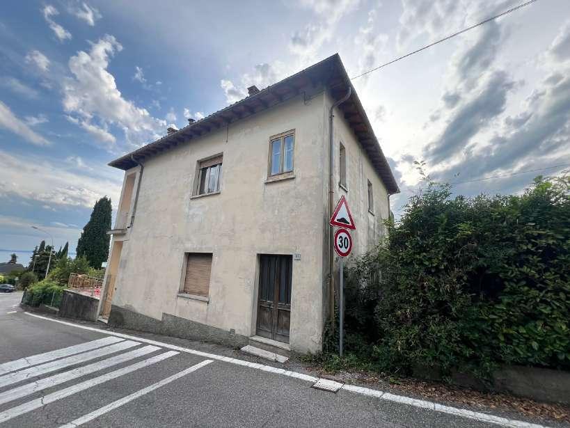 immobile appartamento all'asta in Viale per Marciaga, 7-9-11 - 37016 Garda (VR) - 5