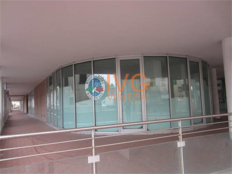 immobile attivita commerciale all'asta in Piazza S Michele, 30020 Quarto d'Altino VE, Italia Quarto D'Altino, Venezia - 1