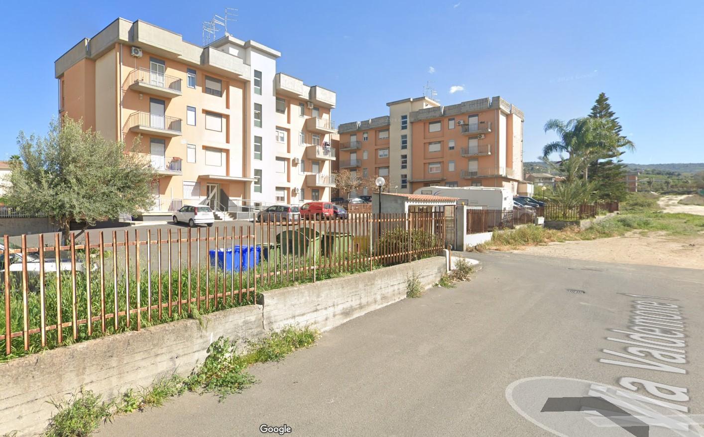 immobile appartamento all'asta in Via Valdemone 1, 96016 Lentini SR, Italia Lentini, Siracusa - 3