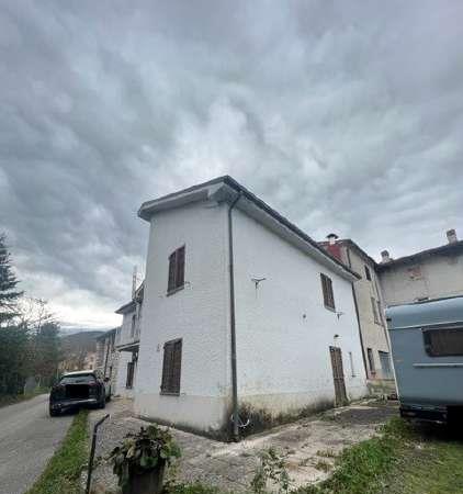 immobile appartamento all'asta in Frazione S Fortunato, 60040 Genga AN, Italia Genga, Ancona - 4