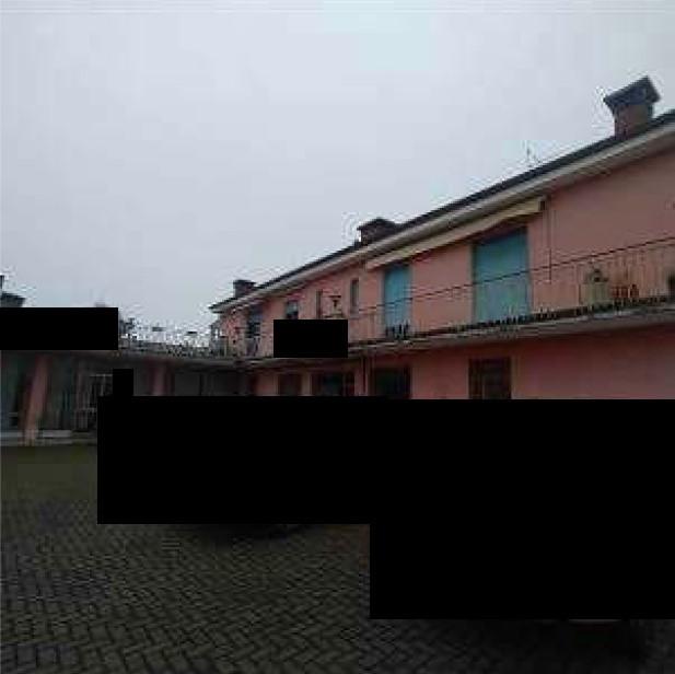 immobile appartamento all'asta in Via Adige, 471, 473, 475 - 35040 Urbana (PD) - 4