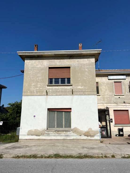 immobile appartamento all'asta in Strada Vie Nuove, 46029 Suzzara MN, Italia Suzzara, Mantova - 1