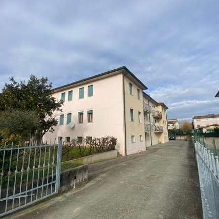 immobile appartamento all'asta in Via Nicolò Pizolo 44, 36020 Ponte di Castegnero VI, Italia - 36020 Castegnero (VI) - 3
