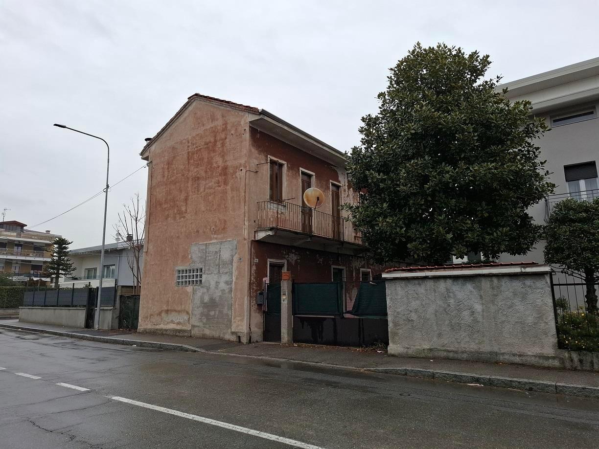 immobile appartamento all'asta in Via ROSSINI 46 - Busto Arsizio (VA) - 1